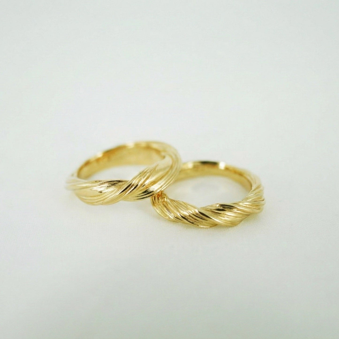Ocean Curl Ring - Forgyldt