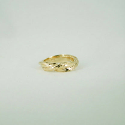 Ocean Curl Ring - 14 Karat Guld