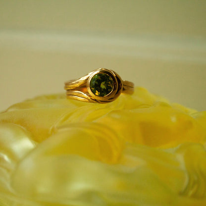 Rope Peridot Unika Ring (Str. 54) - Forgyldt