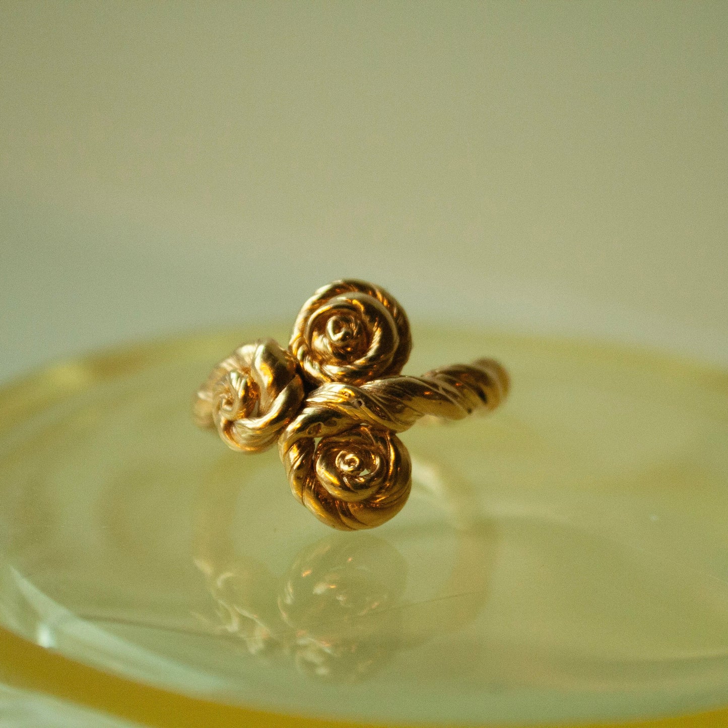 Three Rose Unika Ring (Str. 48) - Forgyldt
