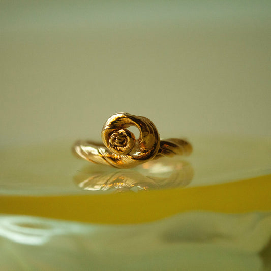 Tiny Root Tumble Unika Ring (Str. 46) - Forgyldt