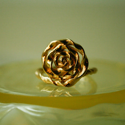Golden Large Rose Unika Ring (Str. 57) - Forgyldt