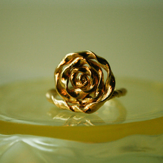 Golden Large Rose Unika Ring (Str. 57) - Forgyldt