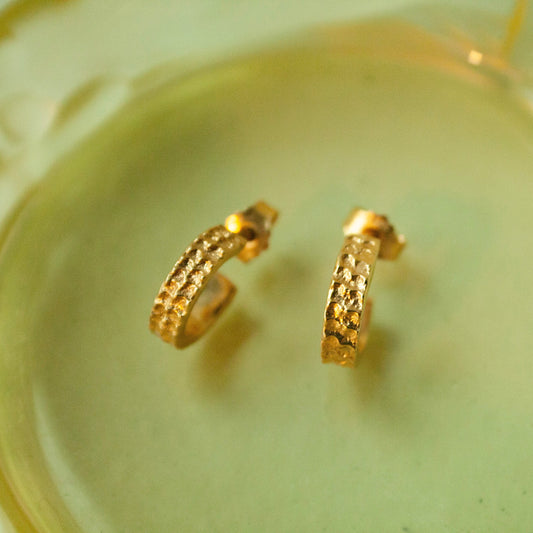 Dragon Scale Creols - Forgyldt