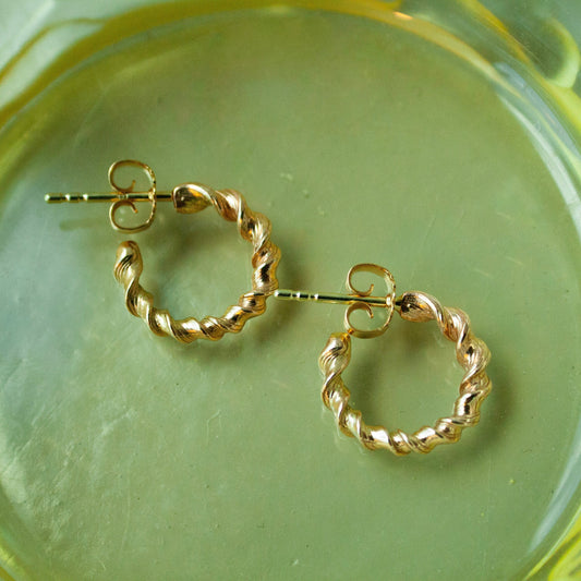 Tiny Twisted Creols - 14 Karat Guld